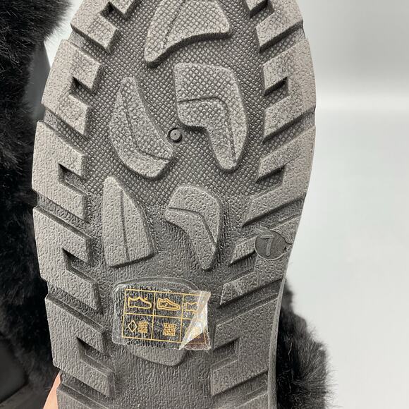 NEW Journee Collection Women’s Cleeo Winter Boots Black Size 7 - Picture 6 of 11